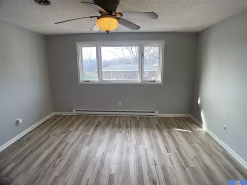 1032 Frontier Rd, Beatrice, NE 68310 photo 27