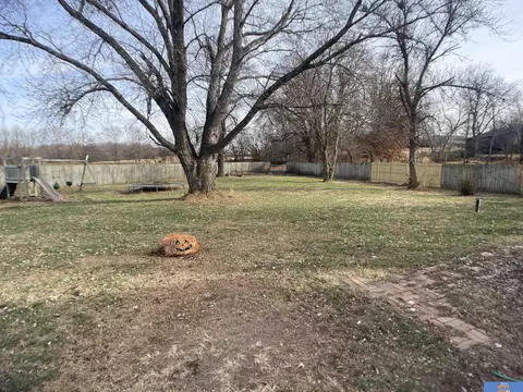 1032 Frontier Rd, Beatrice, NE 68310 photo 30