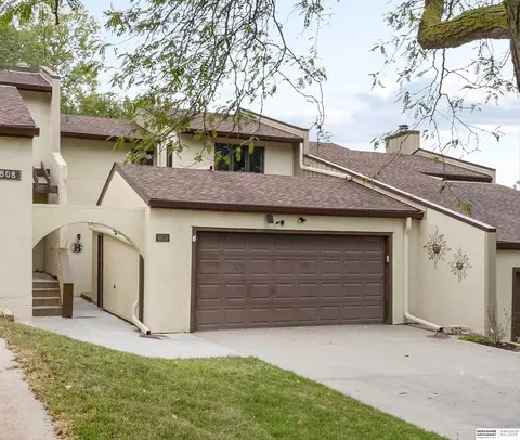 4810 N 109 St, Omaha, NE 68164
