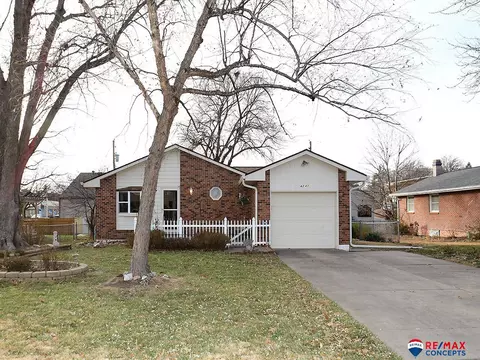 4241 S Gate Blvd, Lincoln, NE 68506