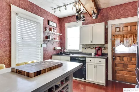 3211 Wright St, Omaha, NE 68105 photo 10