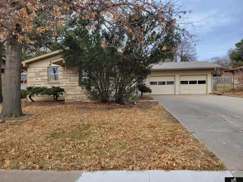 4115 S 27th St, Lincoln, NE 68502