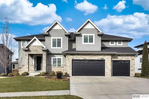 2334 S 219th St, Elkhorn, NE 68022