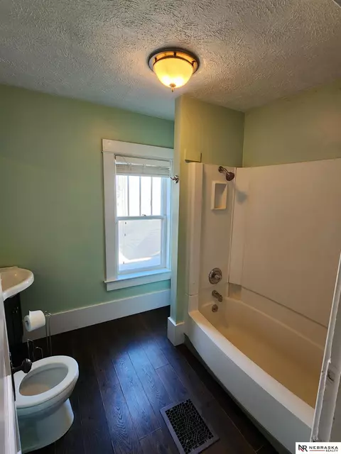 823 N 12th St, Beatrice, NE 68310 photo 6
