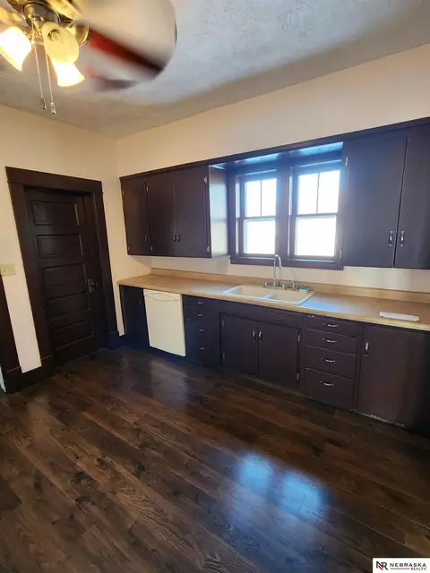 823 N 12th St, Beatrice, NE 68310 photo 9