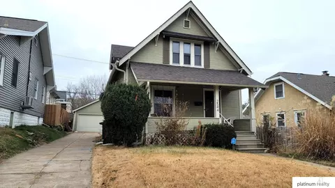 2544 N 49th St, Omaha, NE 68104