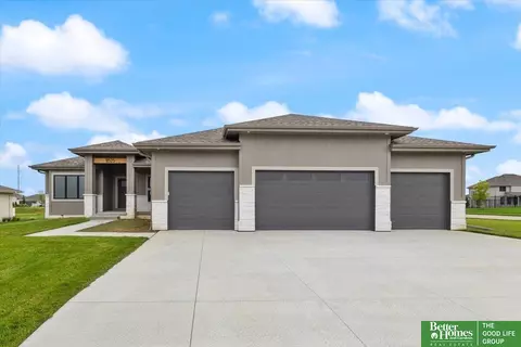 11506 S 116th St, Papillion, NE 68046
