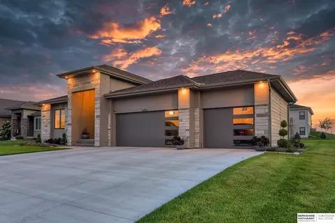 4404 S 219 St, Elkhorn, NE 68022