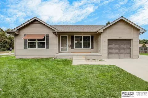 560 N 23rd St, Blair, NE 68008