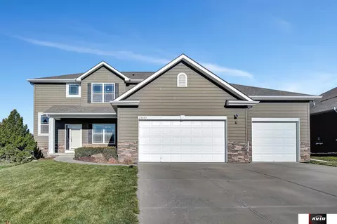 21410 Lincoln Blvd, Gretna, NE 68028
