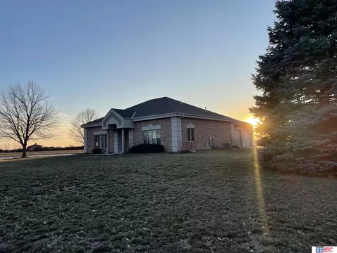 1008 S Hutchins Ave, York, NE 68467