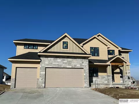 17006 Isabella St, Bennington, NE 68007