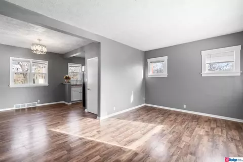 4018 Nebraska Ave, Omaha, NE 68111