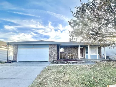 801 W Jennifer Dr, Lincoln, NE 68521