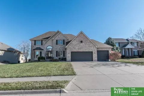 13709 S 22nd Cir, Bellevue, NE 68123