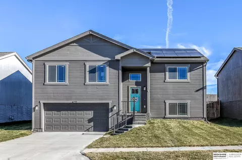 7781 N 88 St, Omaha, NE 68122