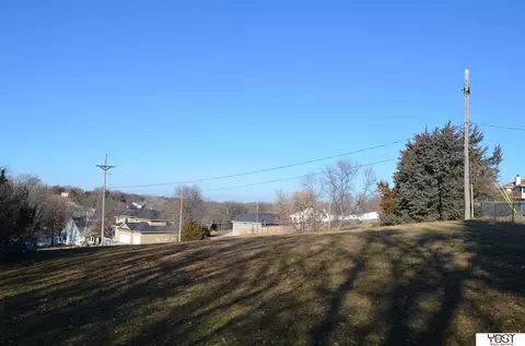 8504 Riverdale Rd, Plattsmouth, NE 68048