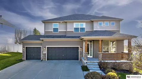 16011 Manderson St, Omaha, NE 68116