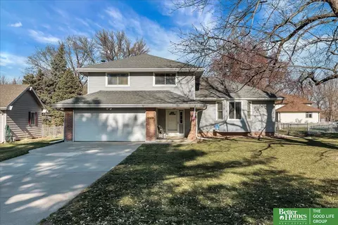14818 Charles Plz, Omaha, NE 68154