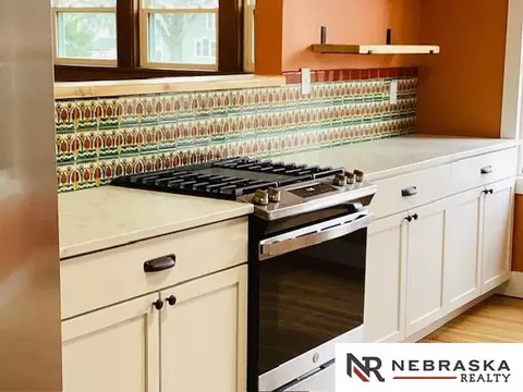 614 N 10th St, Beatrice, NE 68310 photo 6