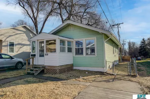 1033 Lake St, Lincoln, NE 68502
