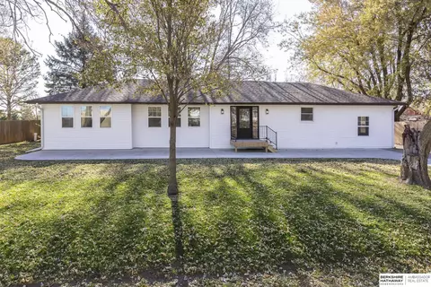 3725 County Road Gh, Tekamah, NE 68061