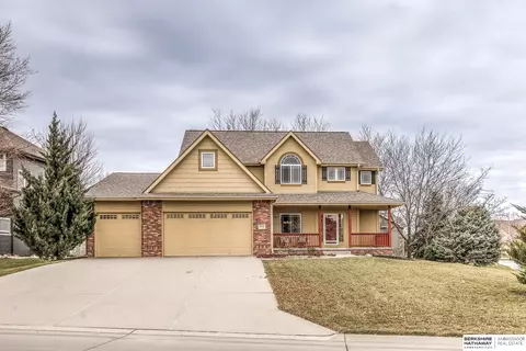19531 Bellbrook Blvd, Gretna, NE 68028