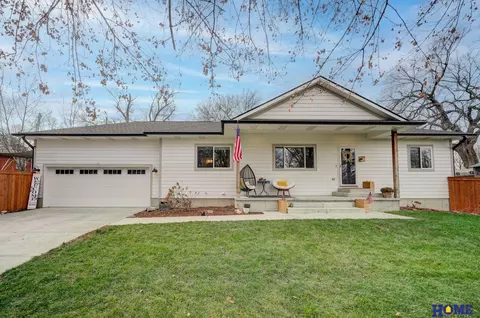 5201 Meredeth St, Lincoln, NE 68506