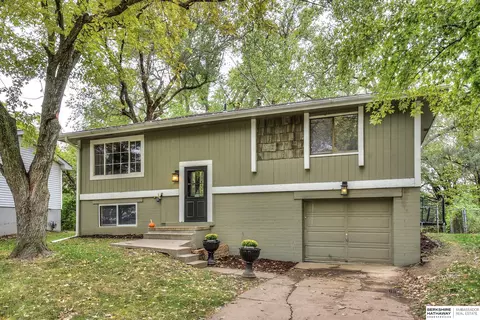 730 Willow Ave, Bellevue, NE 68005