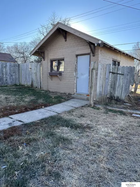 709 Market St, Beatrice, NE 68310 photo 4