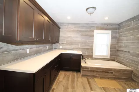 520 Park St, Peru, NE 68421 photo 38