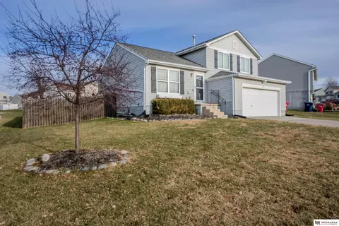 11022 Weber St, Omaha, NE 68142