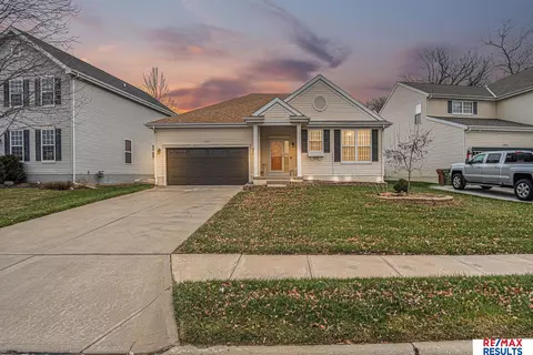 13911 Rahn Blvd, Bellevue, NE 68123