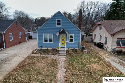 4029 E St, Lincoln, NE 68510
