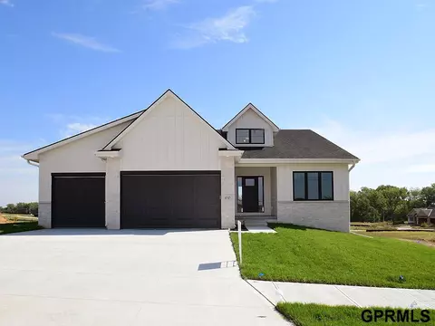4543 S 203 Ave, Omaha, NE 68135