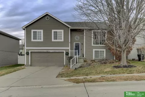 16446 Fowler Ave, Omaha, NE 68116