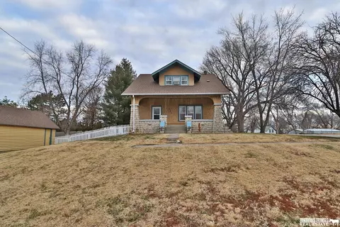 124 E C St, Elmwood, NE 68349