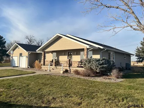 1007 S X Rd, Hampton, NE 68843 photo 2