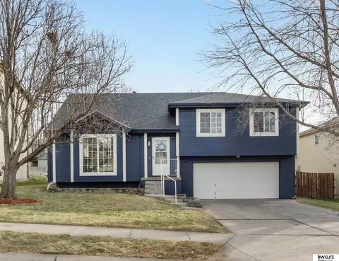 17667 Jacobs St, Omaha, NE 68135