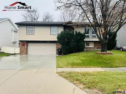6160 NW 12 St, Lincoln, NE 68521