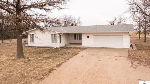 804 19 Rd, York, NE 68467