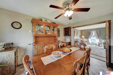 102 Regency Dr, Beatrice, NE 68310 photo 11