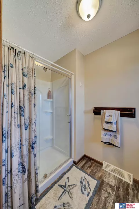 102 Regency Dr, Beatrice, NE 68310 photo 40