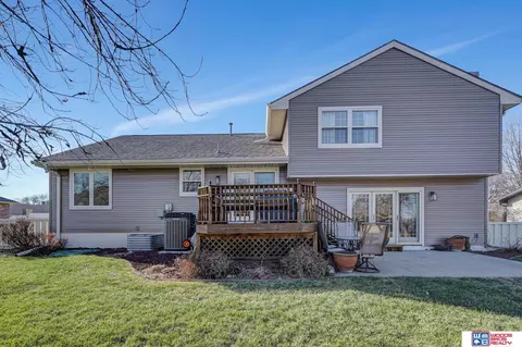 102 Regency Dr, Beatrice, NE 68310 photo 57