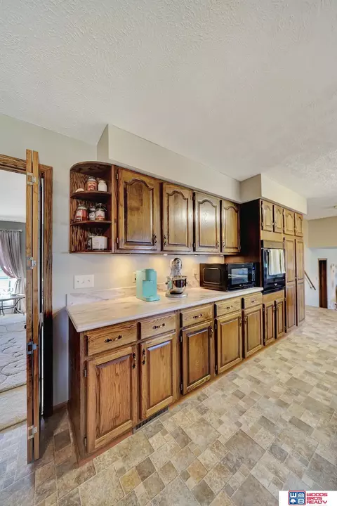 102 Regency Dr, Beatrice, NE 68310 photo 16