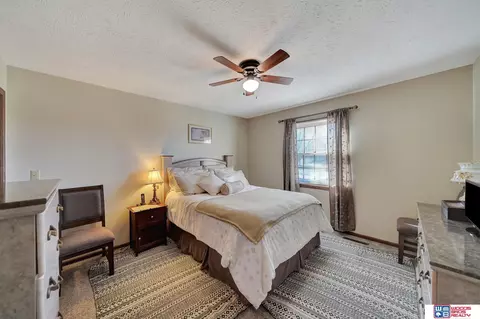 102 Regency Dr, Beatrice, NE 68310 photo 47