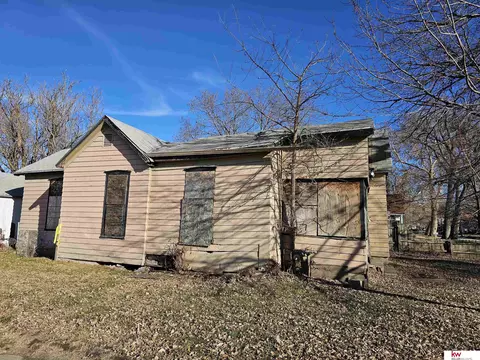 830 Avenue E, Council Bluffs, IA 51503