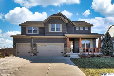 7208 S 184 St, Omaha, NE 68136
