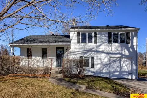 1878 E 12th St, Fremont, NE 68025