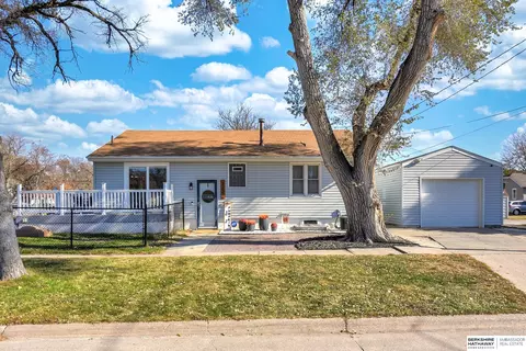 3237 4th Ave, Council Bluffs, IA 51501